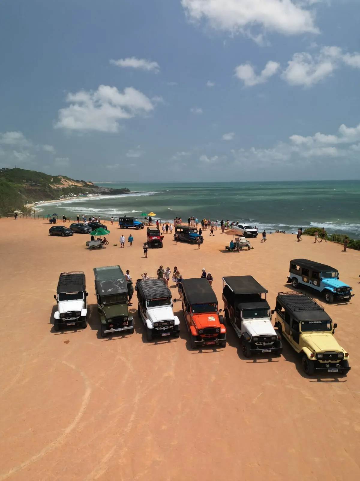 Mídia 5 de Passeio de Jeep 4x4 — Pipa Completa