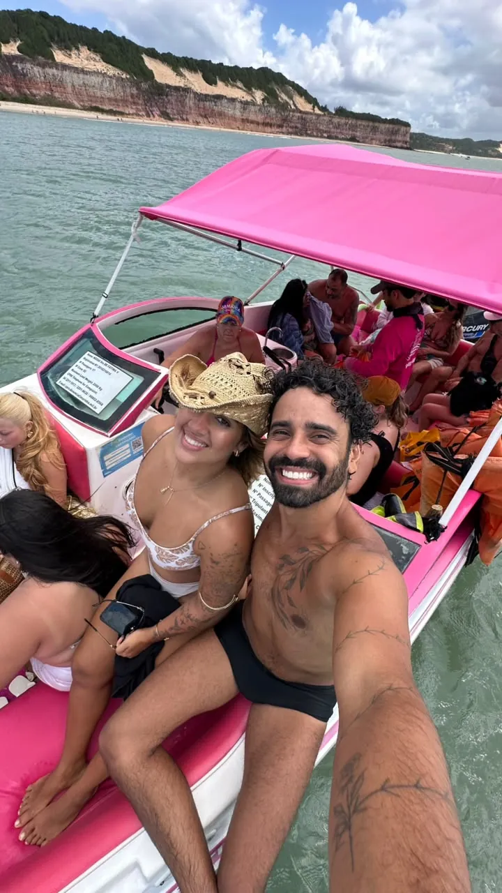 Mídia 1 de Passeio de Lancha em Pipa